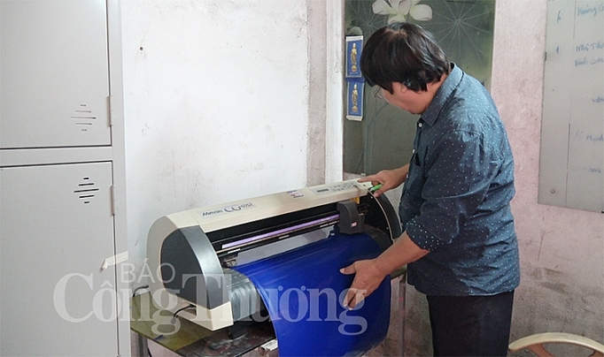 hoi tho hien dai trong nghe thuat dieu khac tranh kinh