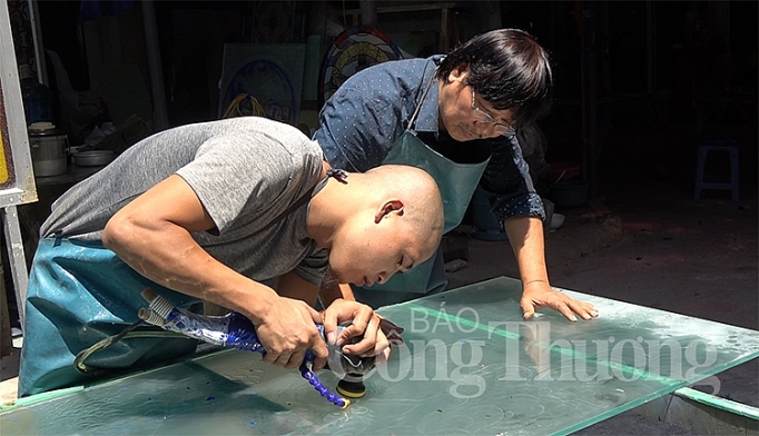 hoi tho hien dai trong nghe thuat dieu khac tranh kinh