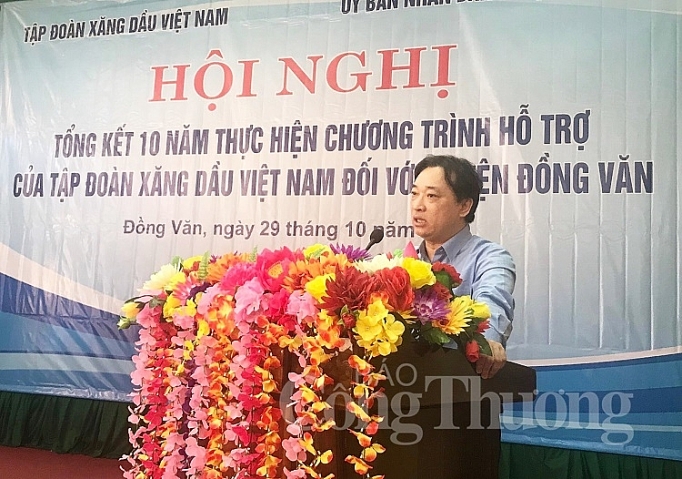 10 năm Petrolimex hỗ trợ huyện Đồng Văn: Kịp thời, thiết thực, hiệu quả 10 nam petrolimex ho tro huyen dong van kip thoi thiet thuc hieu qua