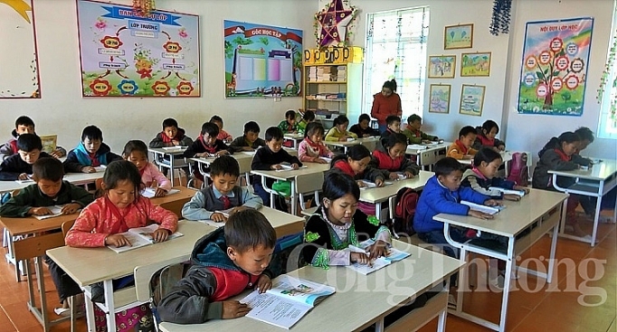 10 năm Petrolimex hỗ trợ huyện Đồng Văn: Kịp thời, thiết thực, hiệu quả 10 nam petrolimex ho tro huyen dong van kip thoi thiet thuc hieu qua