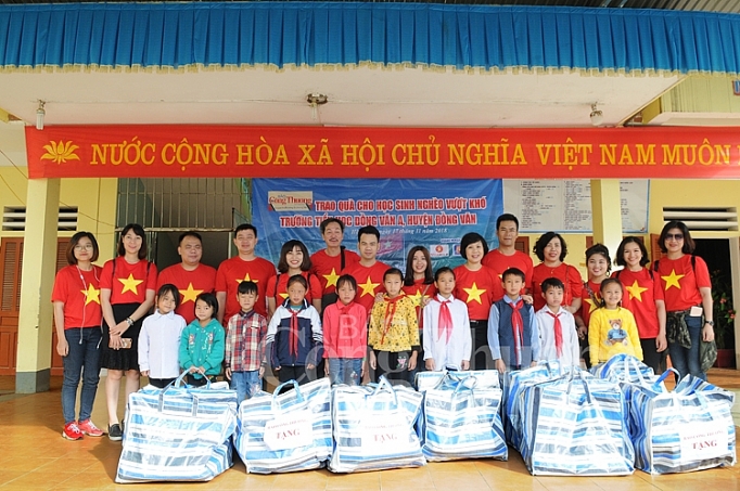 suoi am mua dong cho thay tro vung cao