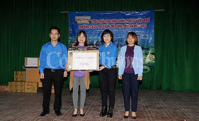 suoi am mua dong cho thay tro vung cao