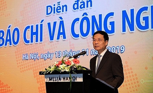cong nghe la don bay phat trien bao chi ben vung