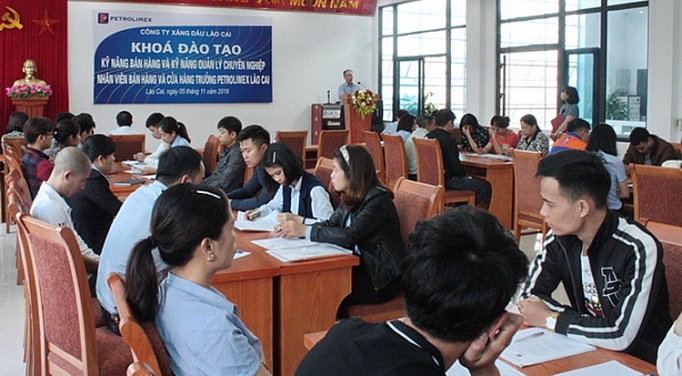 Petrolimex Lào Cai: Chuyên nghiệp hóa kỹ năng bán hàng và quản lý petrolimex lao cai chuyen nghiep hoa ky nang ban hang va quan ly
