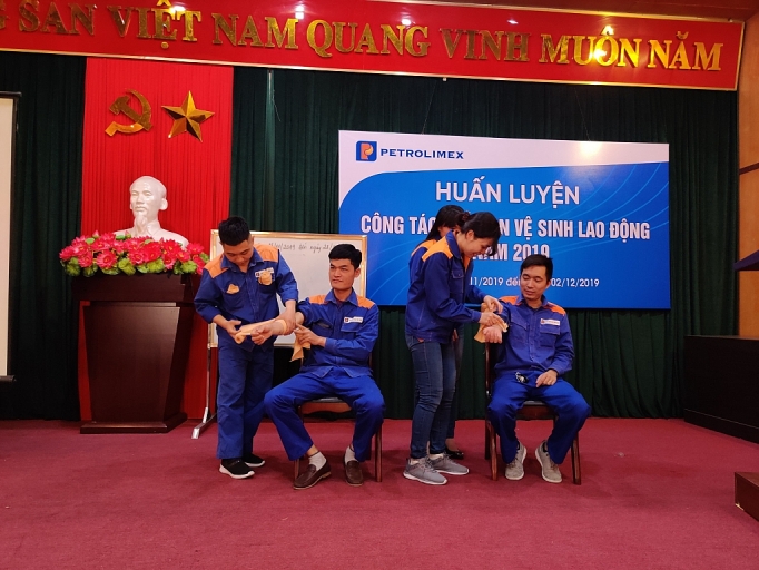 Petrolimex Hà Sơn Bình: Củng cố công tác an toàn vệ sinh lao động petrolimex ha son binh cung co cong tac an toan ve sinh lao dong