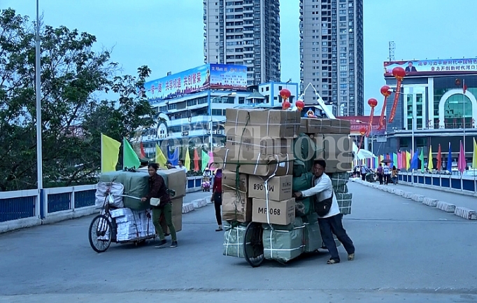 Cục Quản lý thị trường Lào Cai: Thực hiện hiệu quả công tác kiểm soát thị trường năm 2019 cuc quan ly thi truong lao cai thuc hien hieu qua cong tac kiem soat thi truong nam 2019