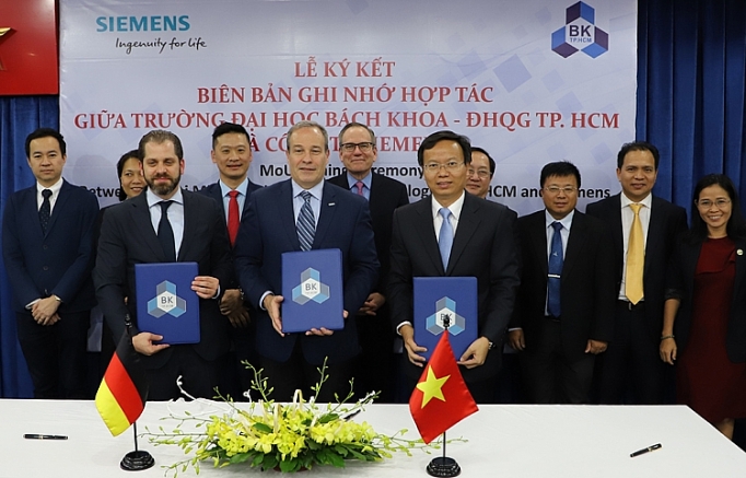 Đại học Bách khoa Hồ Chí Minh chọn Siemens là đối tác 4.0 dai hoc bach khoa ho chi minh chon siemens la doi tac 40
