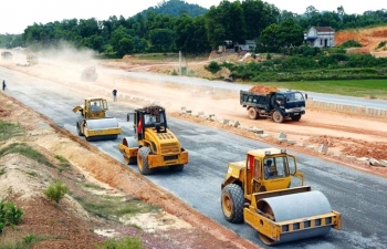 Đầu tư công vào lĩnh vực then chốt, sử dụng hiệu quả các nguồn lực ngoài nhà nước