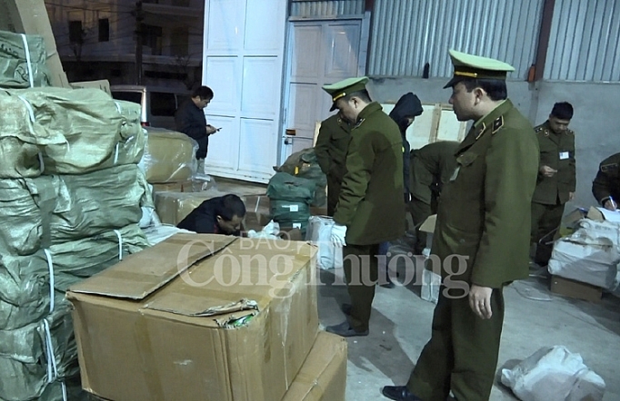 qui dinh chuc danh quan ly thi truong ban hanh quyet dinh kiem tra