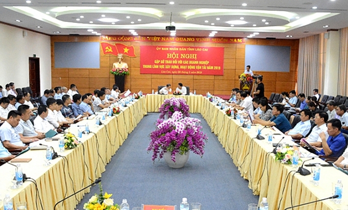 lao cai cai cach thuan loi cho doanh nghiep xay dung van tai