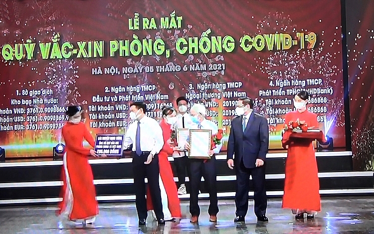 Đoàn kết, chung sức chiến thắng đại dịch Covid-19