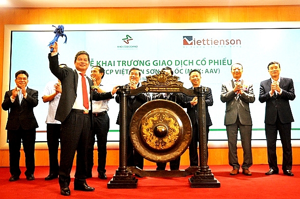 hnx mien phi cung cap thong tin cho doanh nghiep niem yet dang ky giao dich