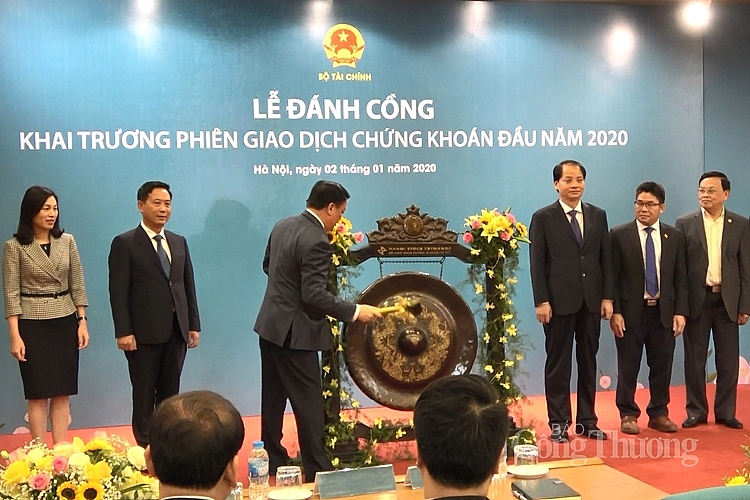 0116 chung khoan2020 copy copy