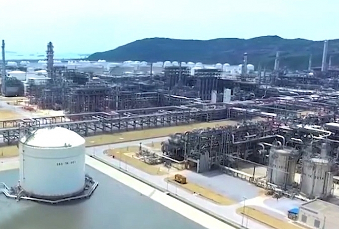 rui ro thach thuc nganh cong nghiep nhua ky iii tien toi tu chu nguon nguyen lieu dau vao