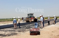 Rác thải nhựa làm đường giao thông: Một giải pháp hữu ích