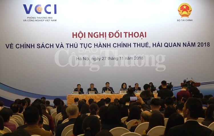 500 doanh nghiep du doi thoai chinh sach thue va hai quan 2018