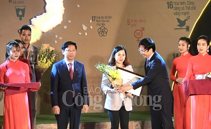 ton vinh doanh nghiep ben vung 2019