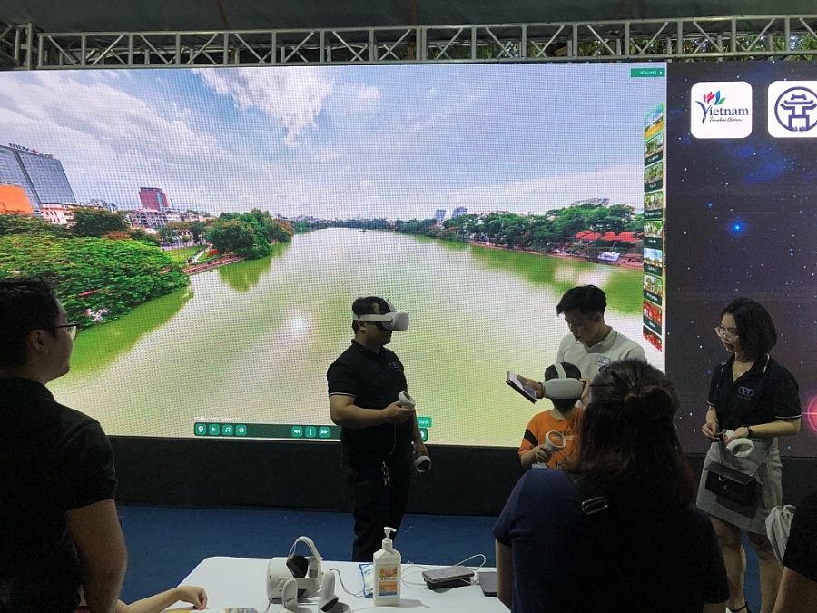 Trải nghiệm độc đáo tại Lễ hội Du lịch: “Hà Nội - Đến để yêu” Trải nghiệm độc đáo tại Lễ hội Du lịch: “Hà Nội Đến để yêu”