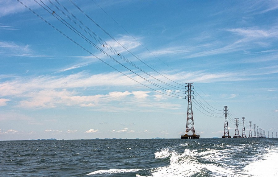 Tập đoàn PC1 vượt tiến độ Dự án kéo dây vượt biển Đường dây 220kV Kiên Bình - Phú Quốc