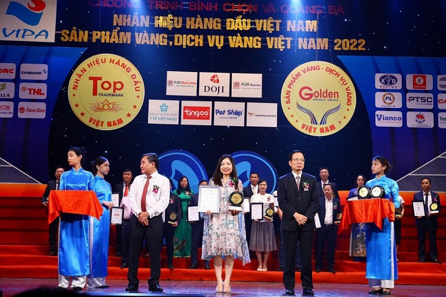 BRGMart được vinh danh Top 20 “Nhãn hiệu hàng đầu Việt Nam”
