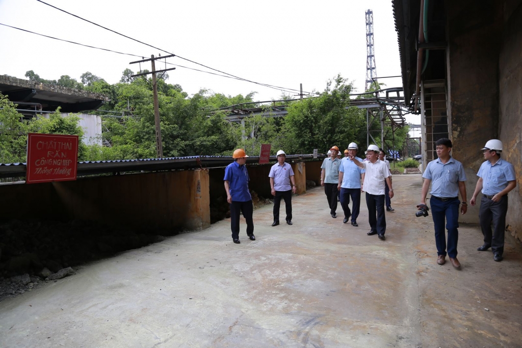Ủy ban Khoa học, Công nghệ và Môi trường của Quốc hội: Thăm và làm việc tại Supe Lâm Thao uy ban khoa hoc cong nghe va moi truong cua quoc hoi tham va lam viec tai supe lam thao