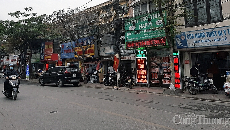 Hà Nội: Hàng hóa đầy kệ, không có tình trạng người tiêu dùng đổ xô đi mua thực phẩm tích trữ