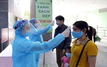 Hà Nội: 87,4 tỷ đồng thăm, tặng quà Tết cho lực lượng phòng chống Covid-19