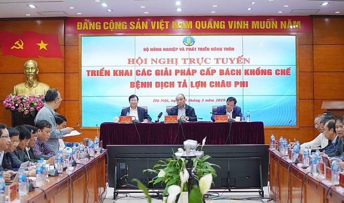 thu tuong nguyen xuan phuc chong dich ta lon chau phi nhu chong giac