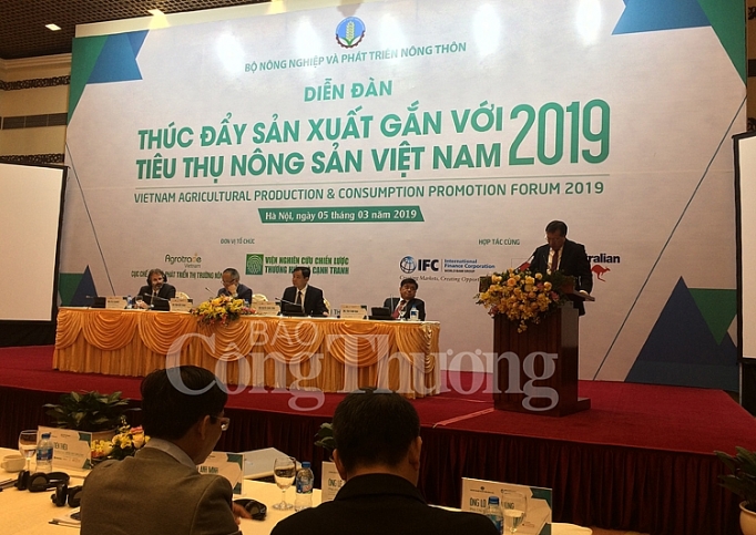 Thúc đẩy sản xuất gắn với xuất khẩu nông sản thuc day san xuat gan voi tieu thu va xuat khau nong san