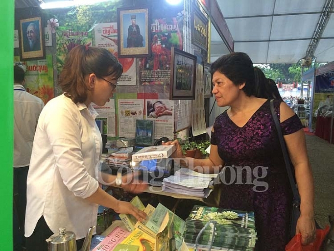 khai mac hoi cho duoc lieu lan thu nhat nam 2019