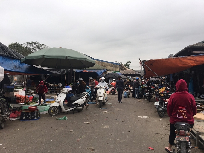 ha noi cho dan sinh sieu thi nguoi dan do xo di mua thuc pham chieu ngay 313