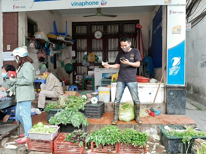 ha noi cho dan sinh sieu thi nguoi dan do xo di mua thuc pham chieu ngay 313