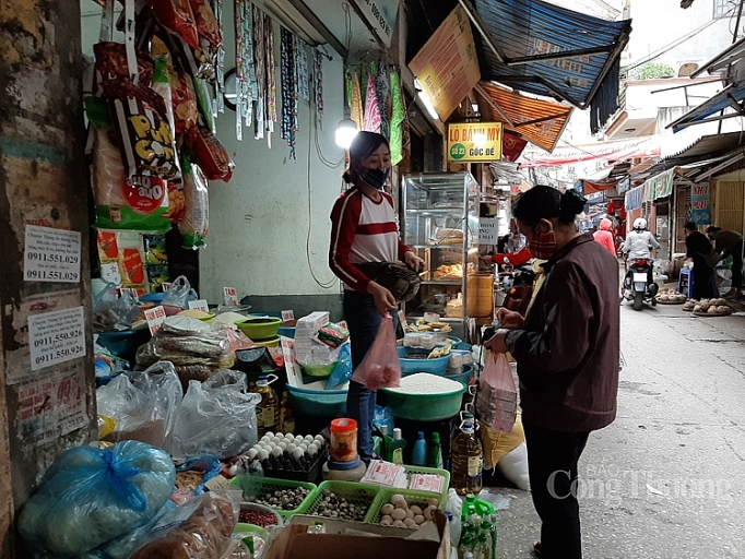 ha noi cho dan sinh sieu thi nguoi dan do xo di mua thuc pham chieu ngay 313