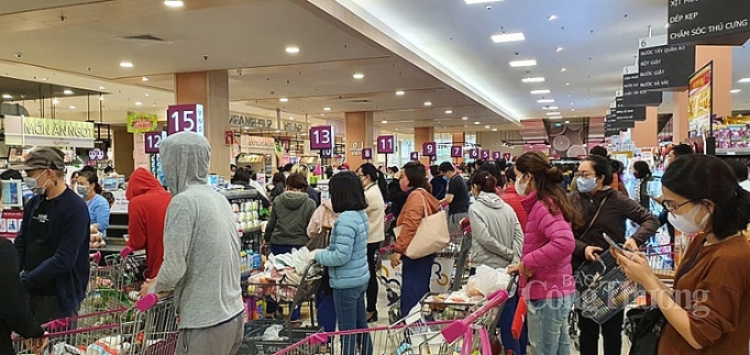 ha noi cho dan sinh sieu thi nguoi dan do xo di mua thuc pham chieu ngay 313