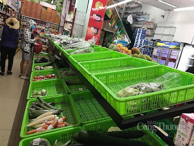 ha noi cho dan sinh sieu thi nguoi dan do xo di mua thuc pham chieu ngay 313