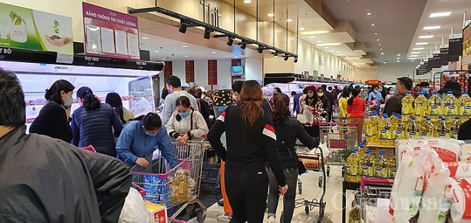 ha noi cho dan sinh sieu thi nguoi dan do xo di mua thuc pham chieu ngay 313