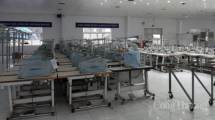 Vẫn còn những xưởng chưa sản xuất hoạt động trở lại Vẫn còn những xưởng chưa sản xuất hoạt động trở lại