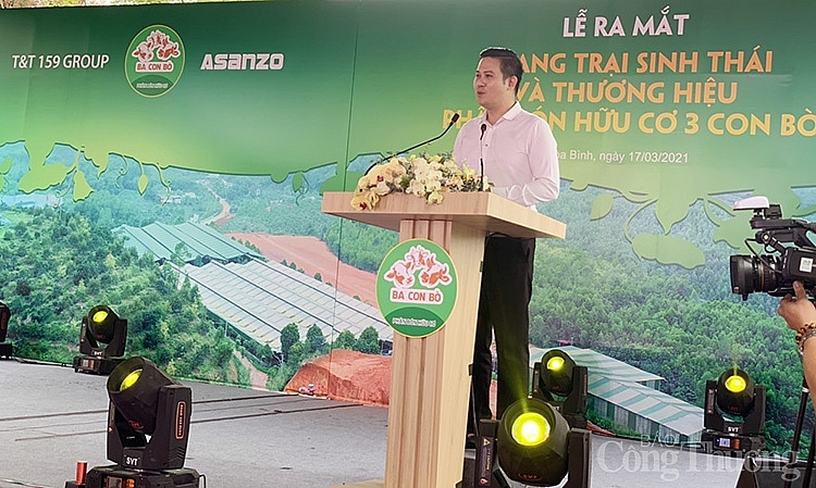 ông Phạm Văn Tam- Chủ tịch Asanzo ông Phạm Văn Tam- Chủ tịch Asanzo