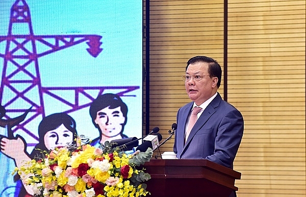 Bí thư Thành ủy Hà Nội Đinh Tiến Dũng phát biểu tại Hội nghị