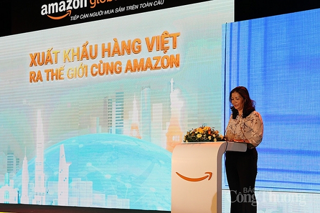 Bà Trần Thị Phương Lan- Quyền giám đốc Sở Công Thương Hà Nội phát biểu tại Hội thảo Bà Trần Thị Phương Lan- Quyền giám đốc Sở Công Thương Hà Nội phát biểu tại Hội thảo