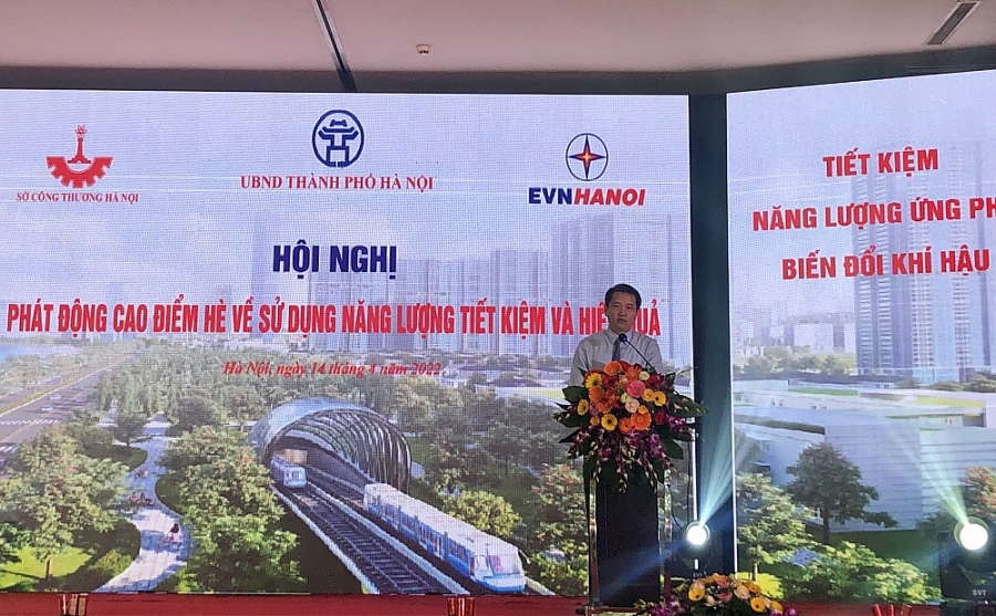 ông Phương Hoàng Kim- Vụ trưởng Vụ Tiết kiệm năng lượng và phát triển bền vững phát biểu tại Hội nghị phát động ông Phương Hoàng Kim- Vụ trưởng Vụ Tiết kiệm năng lượng và phát triển bền vững phát biểu tại Hội nghị phát động