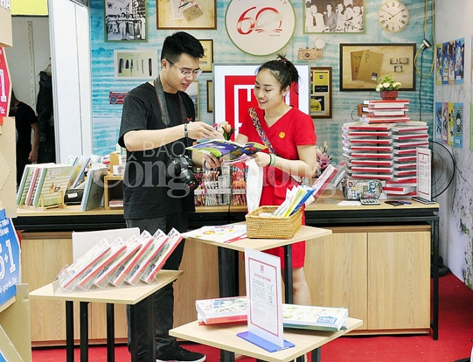 Hà Nội: Sáng tạo, chủ động trong triển khai Cuộc vận động "Người Việt Nam ưu tiên dùng hàng Việt Nam" ha noi sang tao chu dong trong trien khai cuoc van dong nguoi viet nam uu tien dung hang viet nam