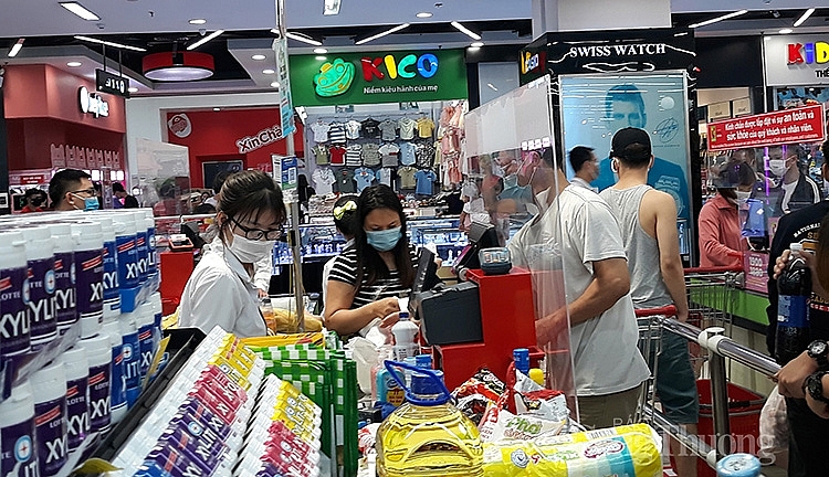 quầy thanh toán tại siêu thị Big C Thăng Long có vách ngăn cách với khách hàng thanh toán quầy thanh toán tại siêu thị Big C Thăng Long có vách ngăn cách với khách hàng thanh toán