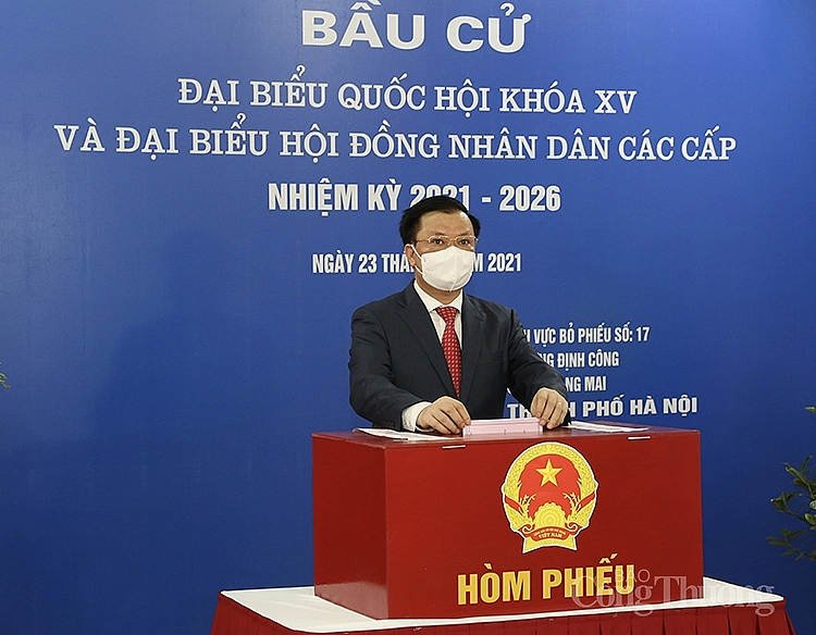 Cử tri cả nước hân hoan trong Ngày hội non sông Cử tri cả nước hân hoan trong Ngày hội non sông