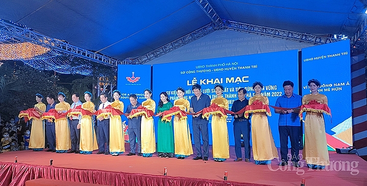 Chương trình Kết nối “Mạng lưới sản xuất và tiêu dùng bền vững sản phẩm làng nghề truyền thống thành phố Hà Nội năm 2022”. Chương trình Kết nối “Mạng lưới sản xuất và tiêu dùng bền vững sản phẩm làng nghề truyền thống thành phố Hà Nội năm 2022”.