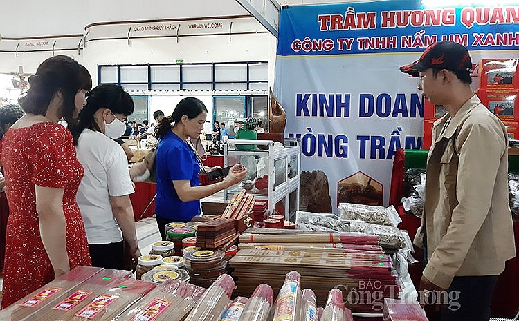 Nông sản, đặc sản các tỉnh đồng bằng sông Hồng năm 2022 hội tụ tại thị trường Hà Nội
