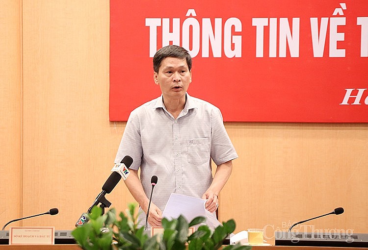 Ông Cao Vũ Cương - - Phó giám đốc Sở Y tế Hà Nội - chia sẻ tại buổi họp báo