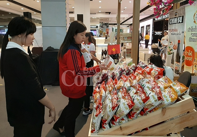 Khai mạc Tuần hàng Việt Nam tại Thái Lan 2019: Đưa sản phẩm Việt tiến sâu vào thị trường Thái Lan khai mac tuan hang viet nam tai thai lan 2019 dua san pham viet tien sau vao thi truong thai lan