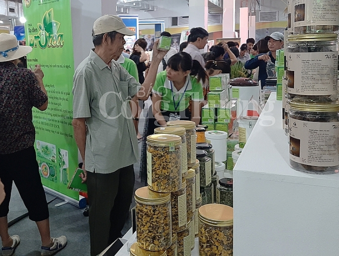 tang co hoi thi truong qua hoi cho hang nong san thu cong my nghe va san pham ocop thu do