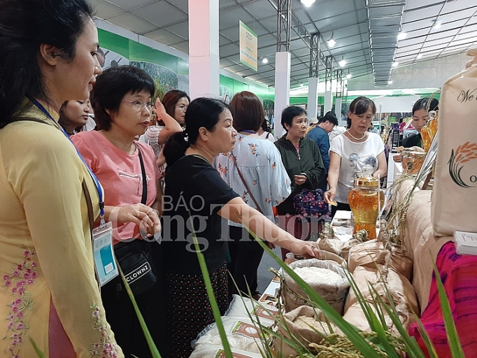 tang co hoi thi truong qua hoi cho hang nong san thu cong my nghe va san pham ocop thu do